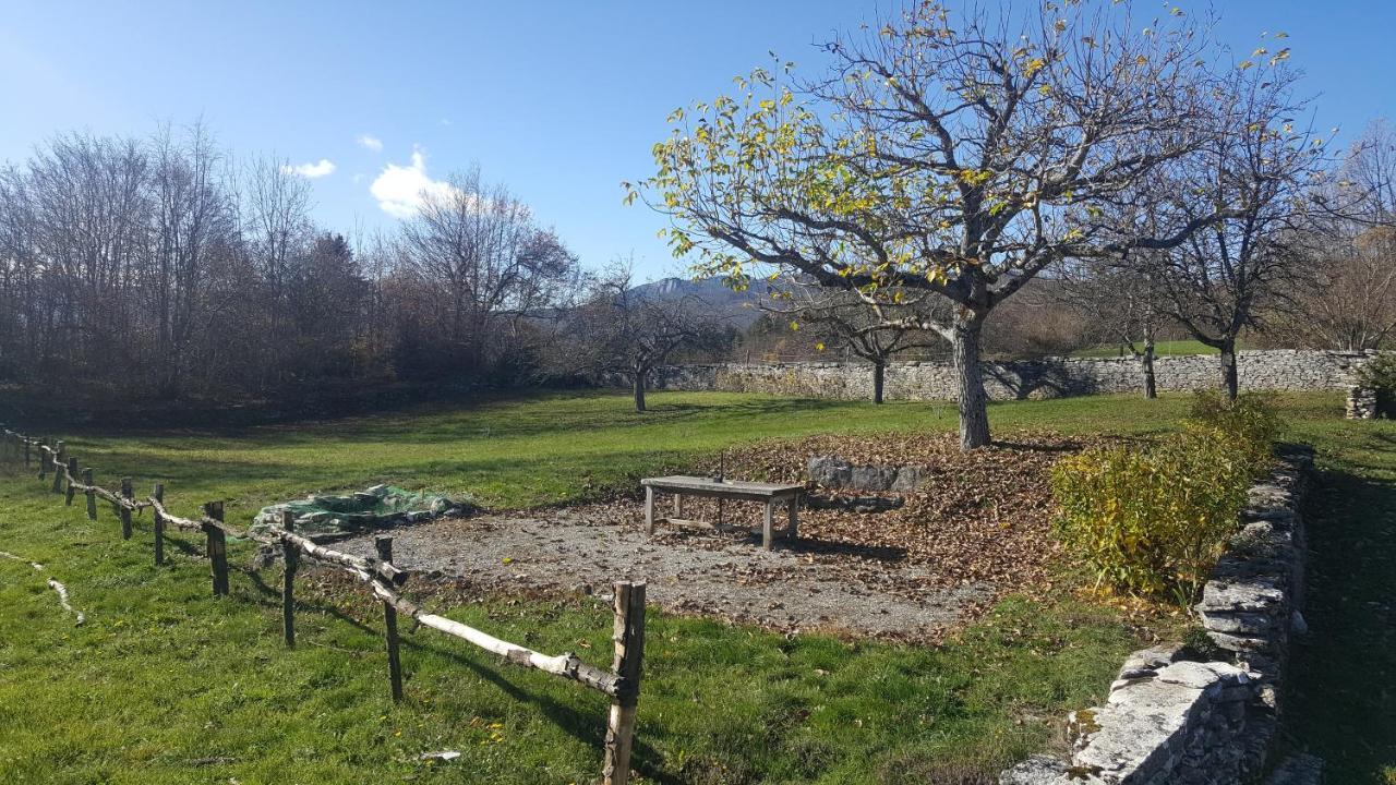 Saint-Martin-en-Vercors Gite Bard Des Ours מראה חיצוני תמונה